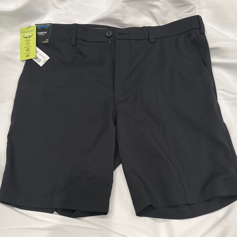Roundtree & Yorke Men's Black Flat Front Shorts Fairway shorts 34 waist mens